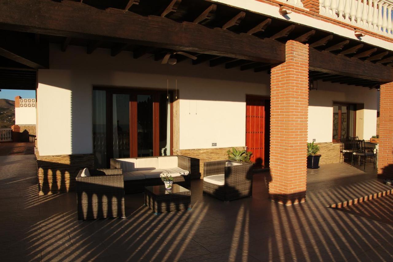 Villa El Palomar Azul With Pool And Sea View Benajarafe Bagian luar foto